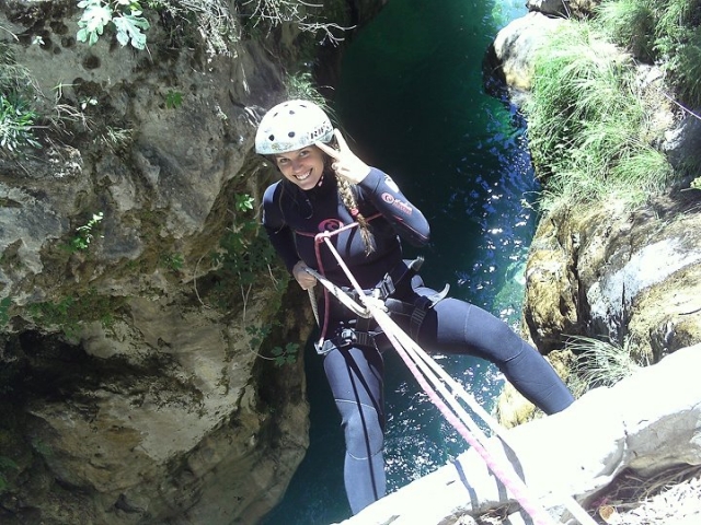  Rappelling in a ravine in Granada 